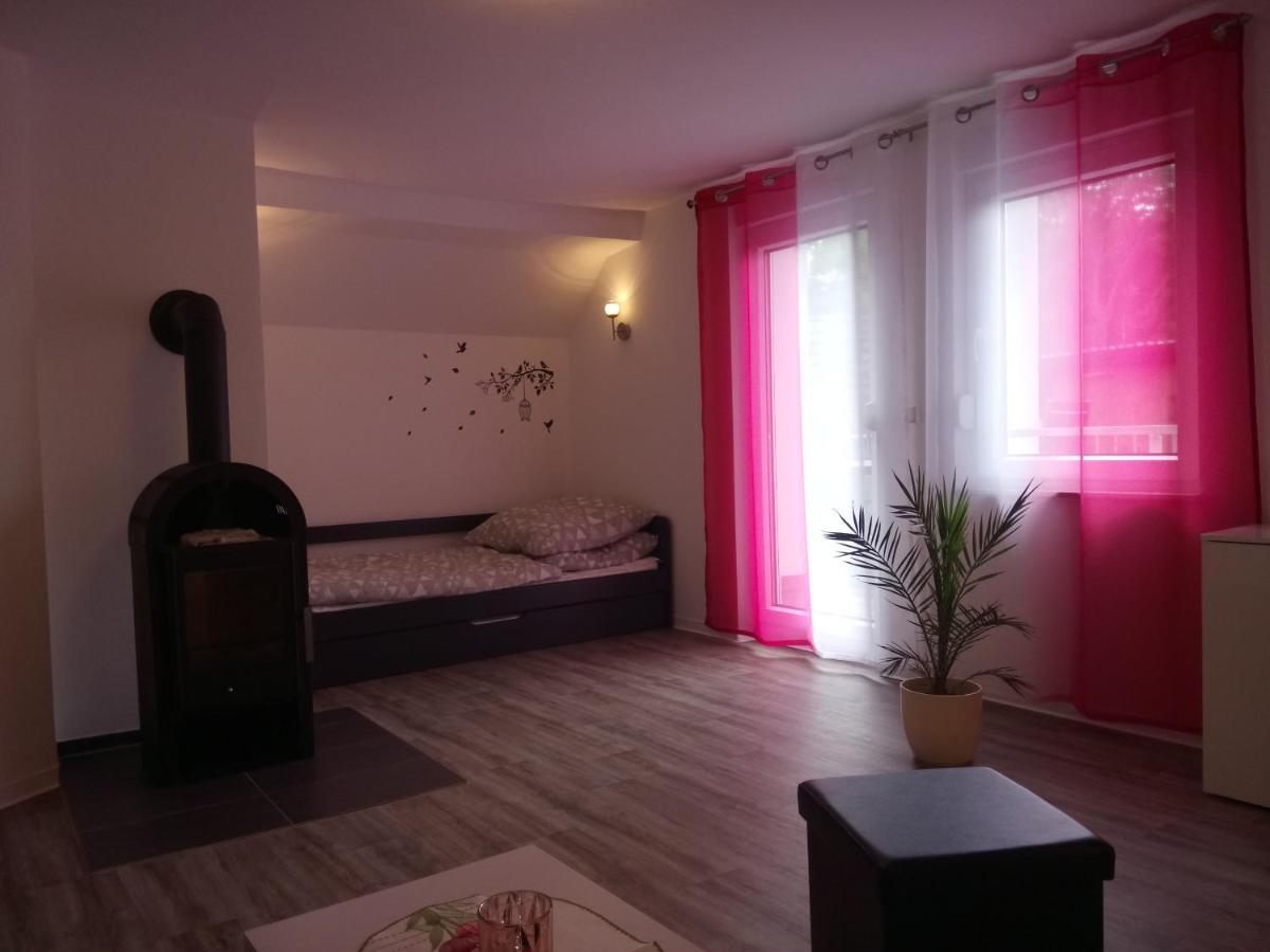Haus Waldidyll Apartman Lauta Kültér fotó